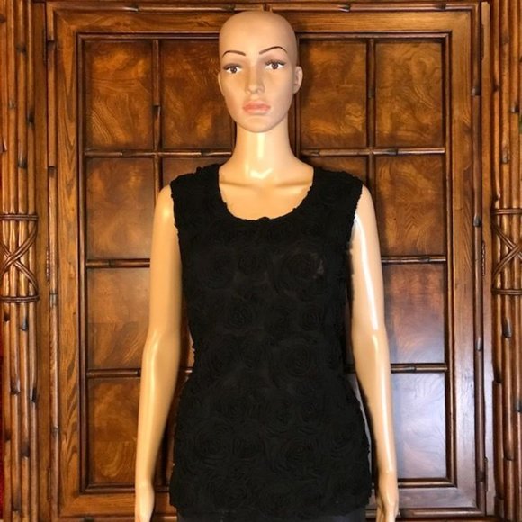 Chiffon 3D Rosette Scoop Neck Sleeveless Top - Picture 1 of 11